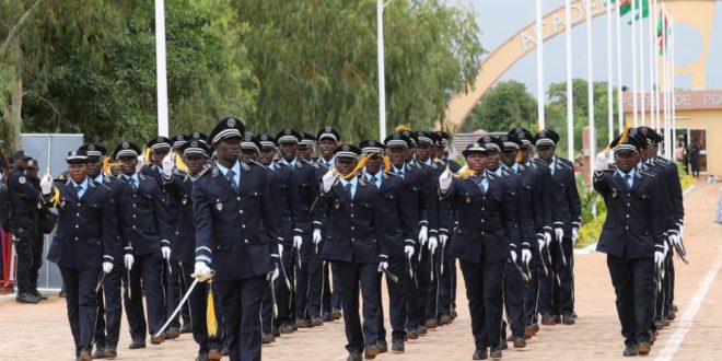 Académie de Police à Pabré au Burkina Faso  10 commissaires et 100